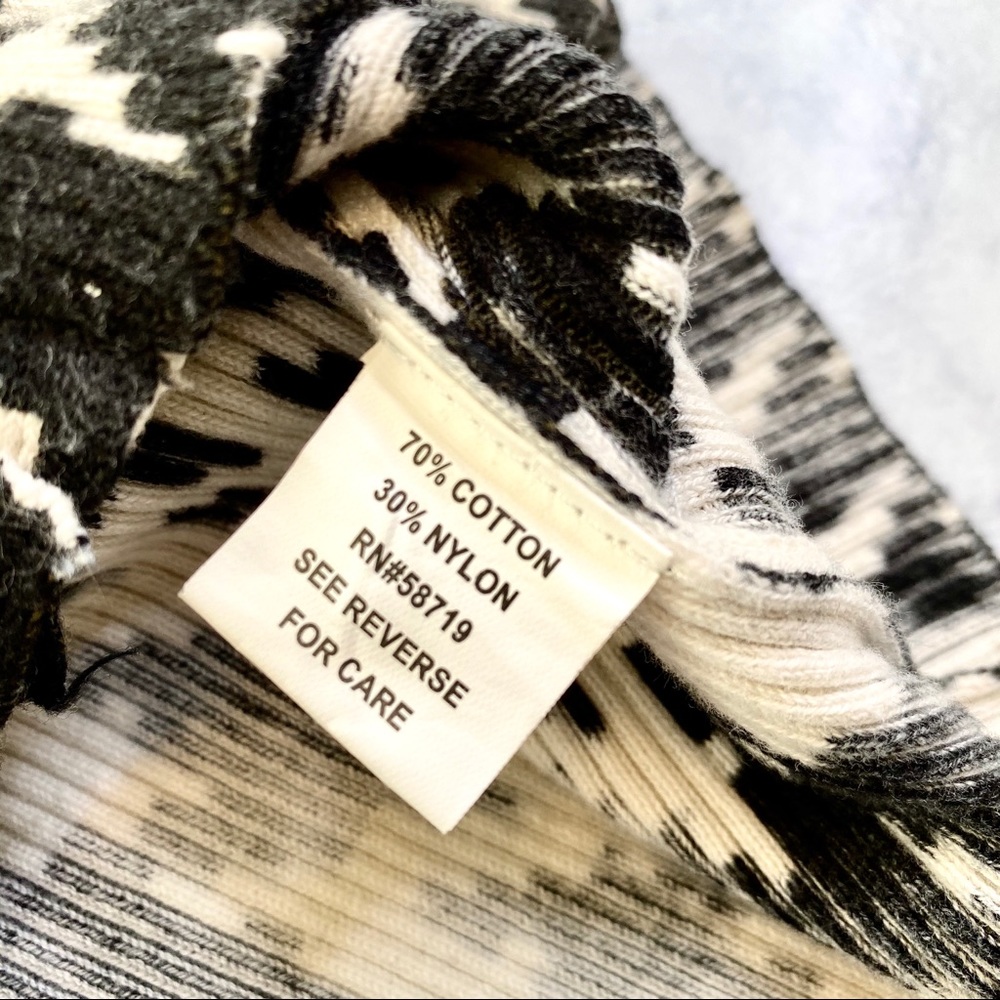 N O T A T I O N S : Houndstooth Patterned Cardigan - image 8